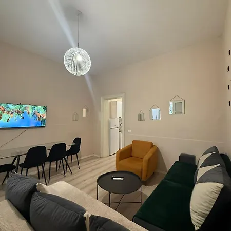 Hostel Li *